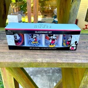 NWB Vintage Themed Mickey Mouse shot glass set